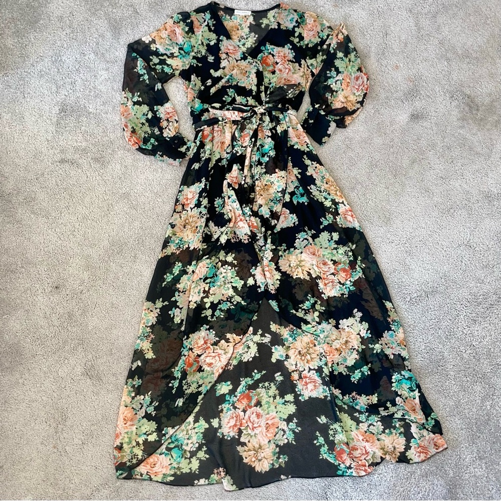 Miss Avenue Long Sleeve Black Floral Printed High Low Dress Size Medium Romantic